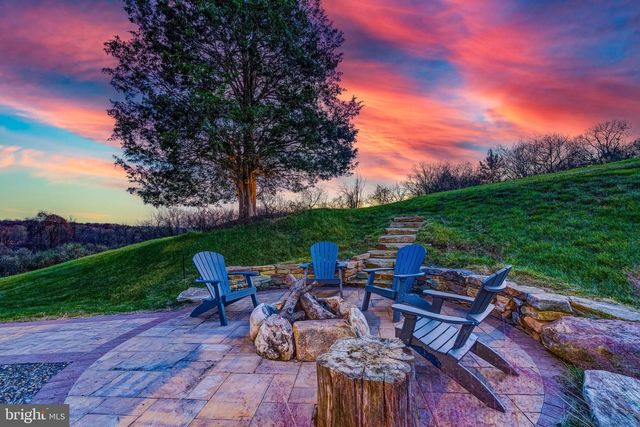 16217 WATERFORD CREST PL, Paeonian Springs, VA 20129