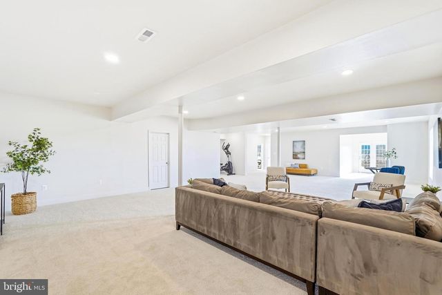 16217 WATERFORD CREST PL, Paeonian Springs, VA 20129