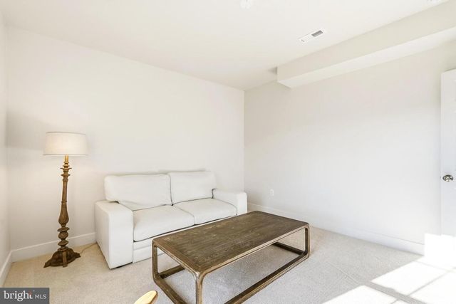 16217 WATERFORD CREST PL, Paeonian Springs, VA 20129