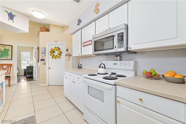 1281 9th ST SW, Naples, FL 34117