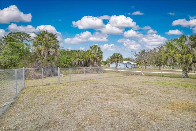 1281 9th ST SW, Naples, FL 34117