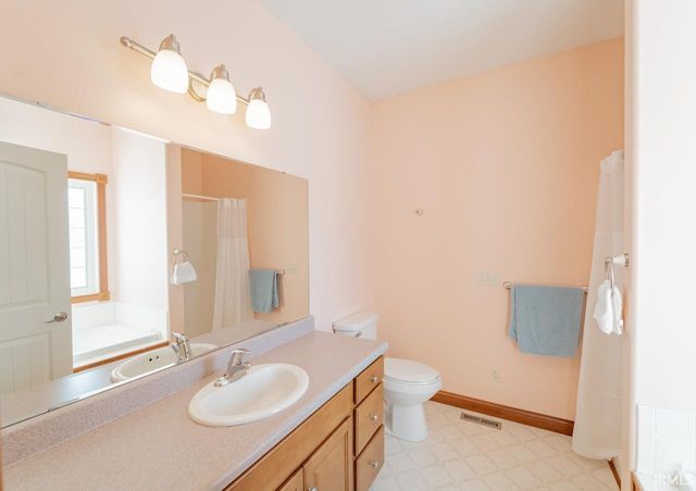 333 Ringneck Trail, Warsaw, IN 46580