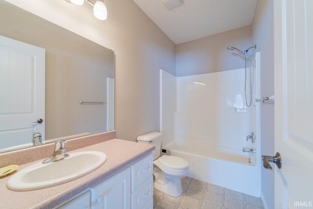 333 Ringneck Trail, Warsaw, IN 46580