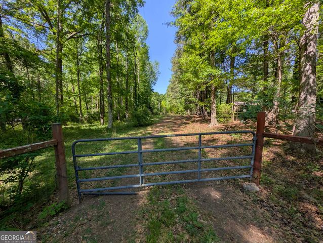 460 Etheridge Mill Road, Milner, GA 30257