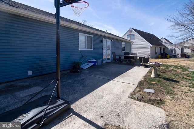 16 ABERDALE LN, Sicklerville, NJ 08081