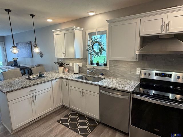 5806 S 94th Street, Lincoln, NE 68526