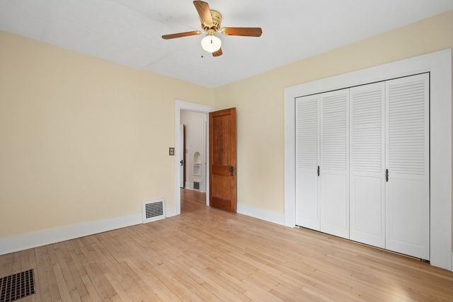 2950 Jefferson Avenue, Davenport, IA 52803