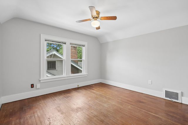 2950 Jefferson Avenue, Davenport, IA 52803