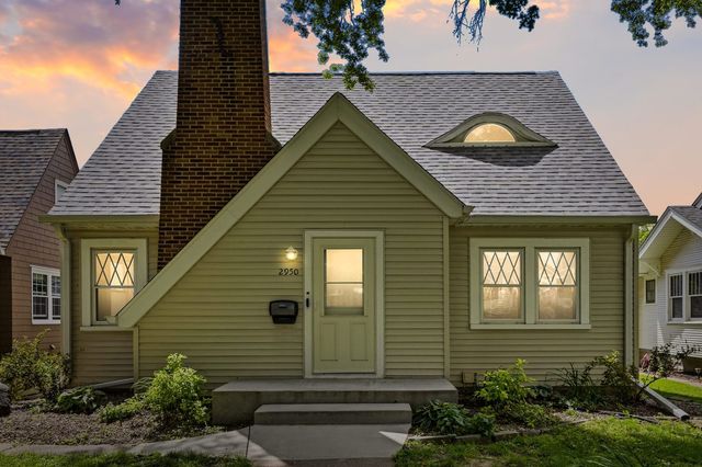 2950 Jefferson Avenue, Davenport, IA 52803