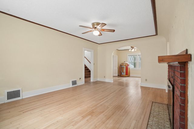 2950 Jefferson Avenue, Davenport, IA 52803