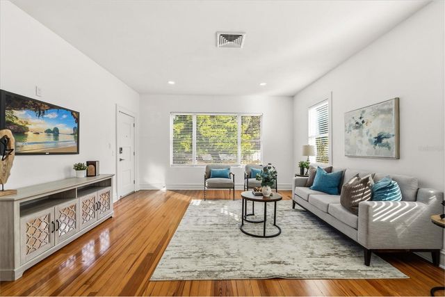 520 S 7TH STREET, Lake Wales, FL 33853