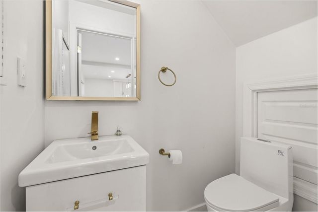 520 S 7TH STREET, Lake Wales, FL 33853