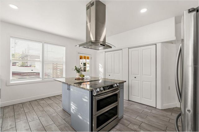 520 S 7TH STREET, Lake Wales, FL 33853