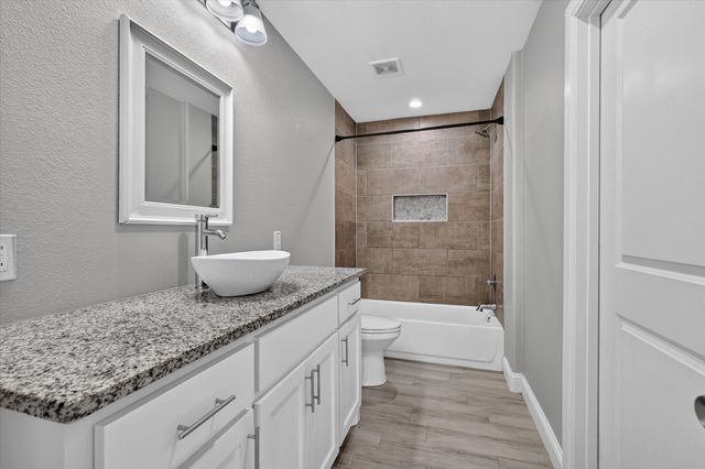 608 E College Street 608, Sherman, TX 75090