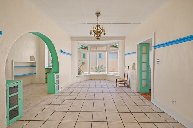 602 Agua Fria, Santa Fe, NM 87501