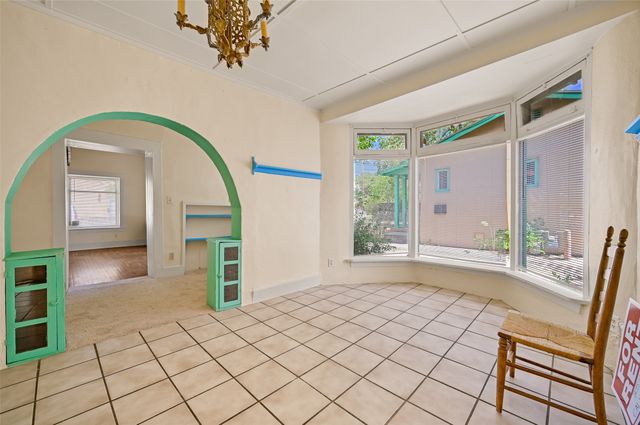 602 Agua Fria, Santa Fe, NM 87501