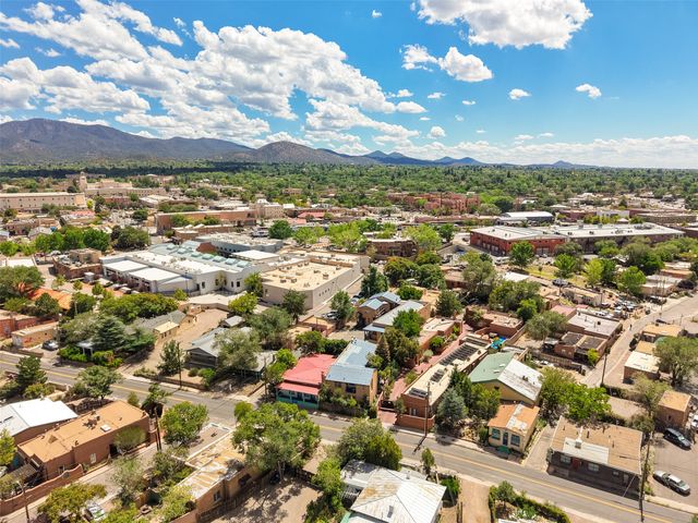 602 Agua Fria, Santa Fe, NM 87501