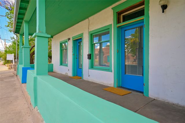 602 Agua Fria, Santa Fe, NM 87501