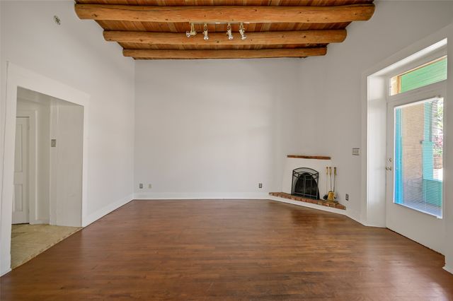 602 Agua Fria, Santa Fe, NM 87501