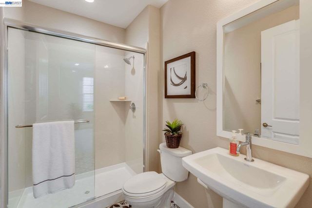 32663 Singh Circle, Union City, CA 94587