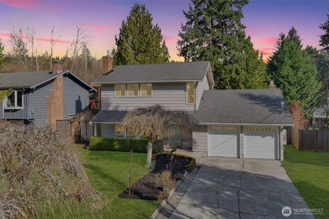 19020 32nd Avenue NE, Lake Forest Park, WA 98155