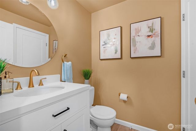 19020 32nd Avenue NE, Lake Forest Park, WA 98155