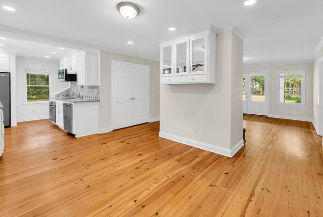 3338 Kings River Rd., Pawleys Island, SC 29585