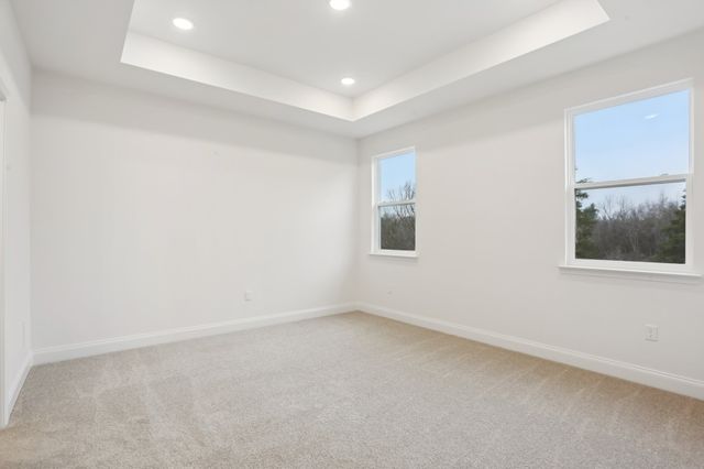 1084 Large Poppy Drive, La Vergne, TN 37086