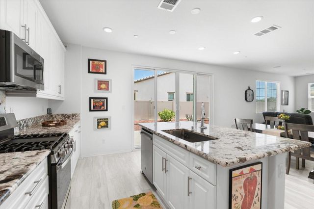 29102 Crabapple, Lake Elsinore, CA 92530