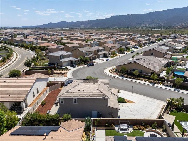 29102 Crabapple, Lake Elsinore, CA 92530