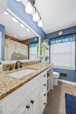 574 Pine Creek Rd, Shepherdsville, KY 40165