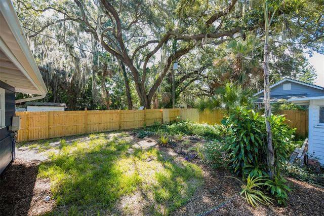 1230 35TH STREET, Sarasota, FL 34234