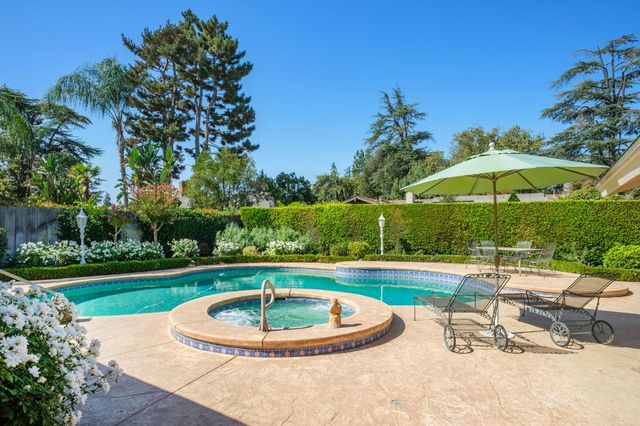 5283 N Pleasant Avenue, Fresno, CA 93711