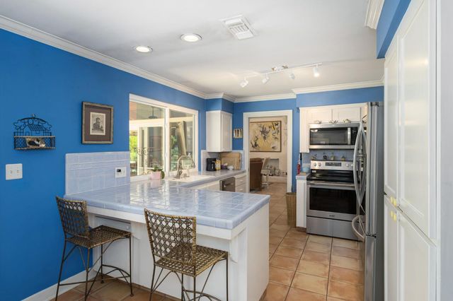5283 N Pleasant Avenue, Fresno, CA 93711