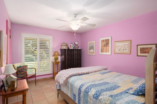 5283 N Pleasant Avenue, Fresno, CA 93711
