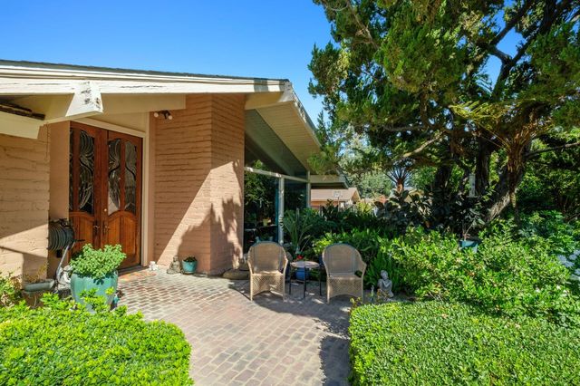 5283 N Pleasant Avenue, Fresno, CA 93711