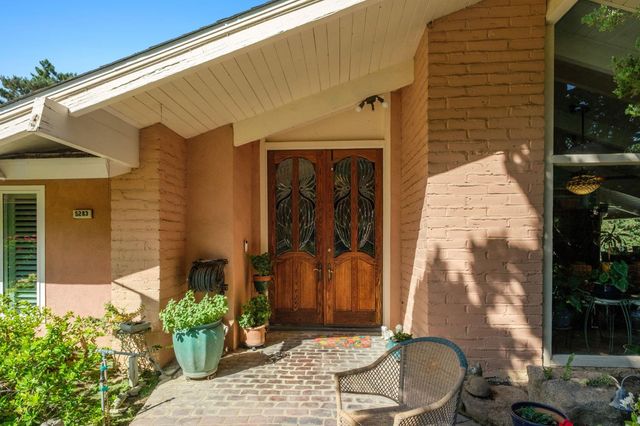 5283 N Pleasant Avenue, Fresno, CA 93711