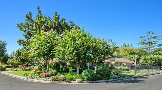 5283 N Pleasant Avenue, Fresno, CA 93711