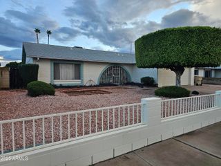 5817 W TIERRA BUENA Lane, Glendale, AZ 85306
