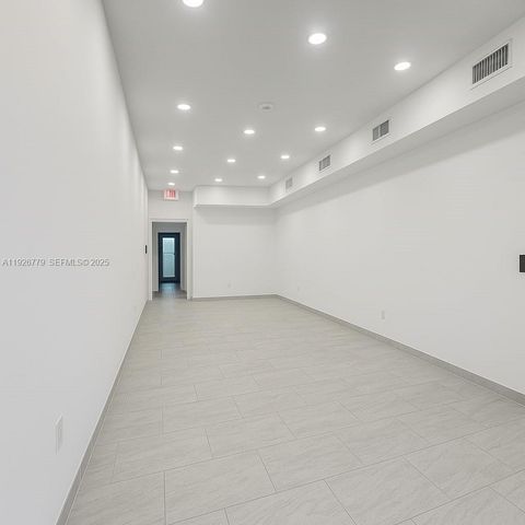 410 NW 27th Ave, Miami, FL 33125