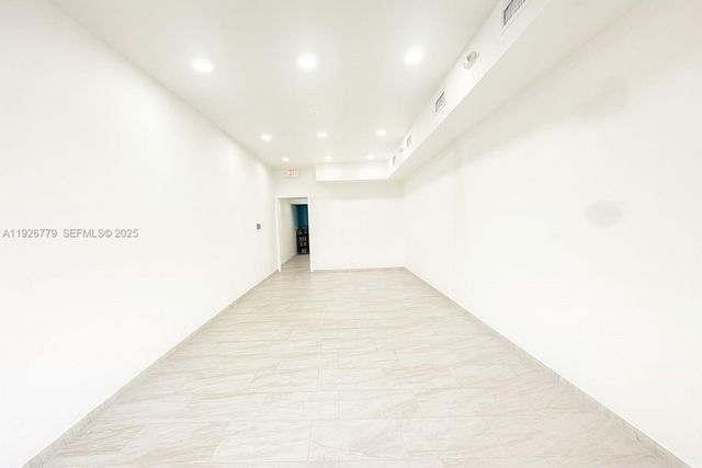 410 NW 27th Ave, Miami, FL 33125