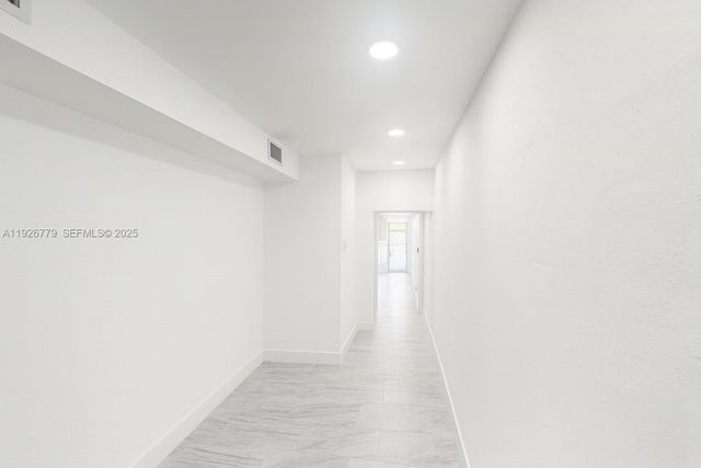 410 NW 27th Ave, Miami, FL 33125