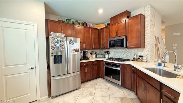 5557 Anshan Street, Las Vegas, NV 89148