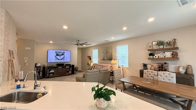 5557 Anshan Street, Las Vegas, NV 89148