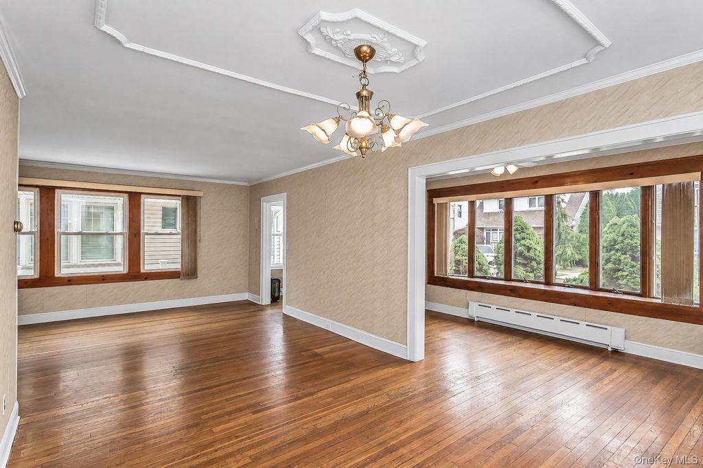 44 Capitol Avenue, Williston Park, NY 11596 — photo 5