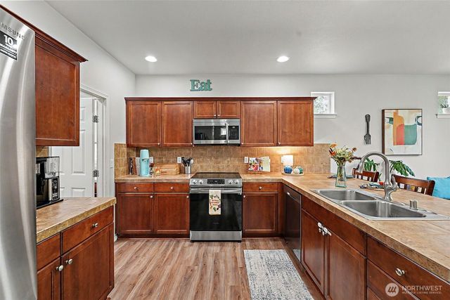 7810 Trails End Drive SE, Tumwater, WA 98501