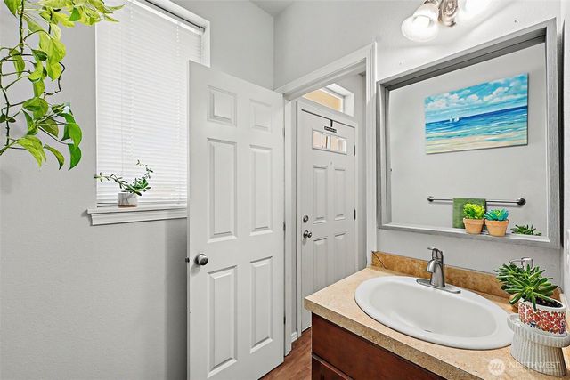 7810 Trails End Drive SE, Tumwater, WA 98501