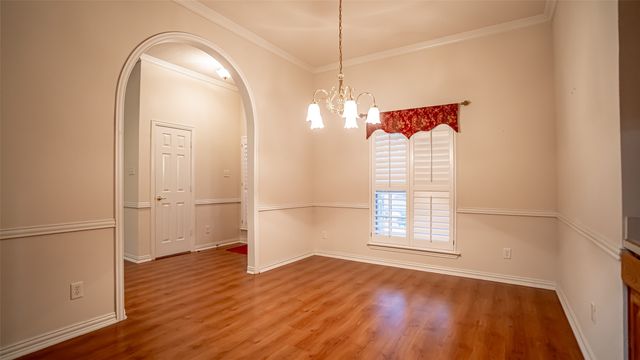 316 Coach House Circle, Fort Worth, TX 76108
