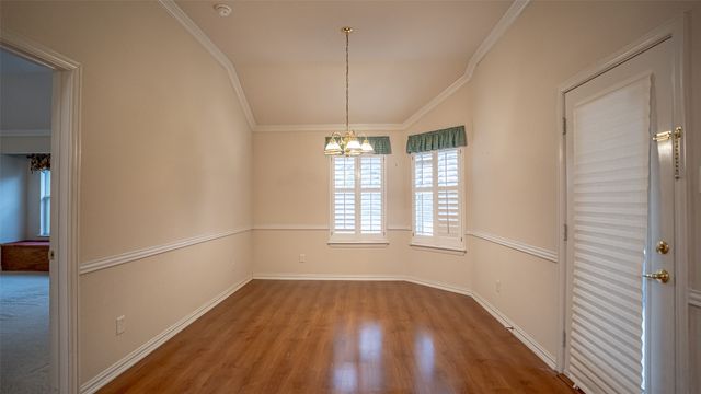 316 Coach House Circle, Fort Worth, TX 76108