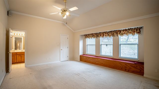 316 Coach House Circle, Fort Worth, TX 76108